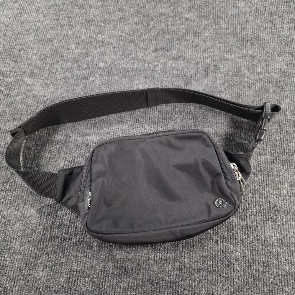Lululemon Women's Black Bag